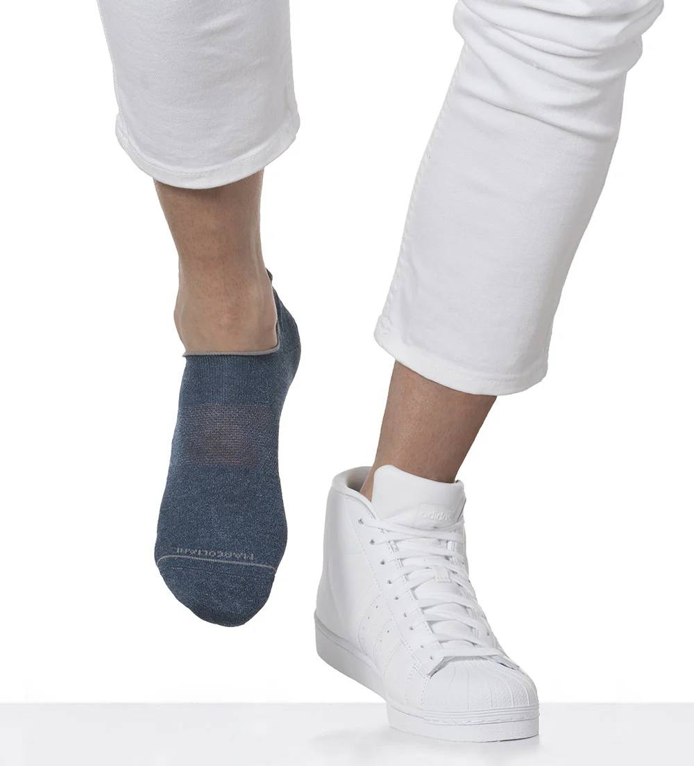Marcoliani Invisible Touch Sneaker Socks - Image 3